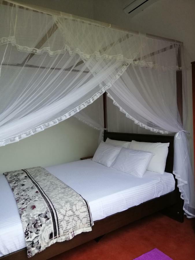 Top Mount Villa Hikkaduwa Bagian luar foto
